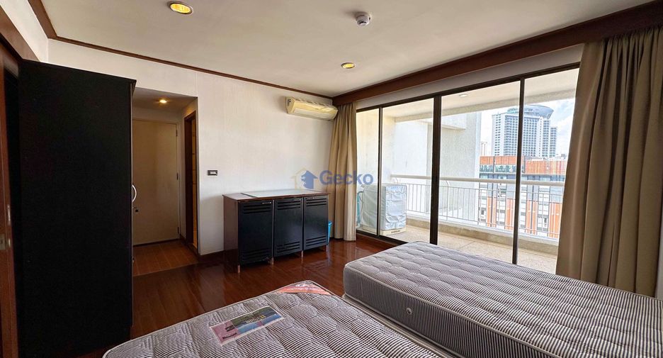 For rent 2 bedrooms condo in Bang Lamung, Chonburi