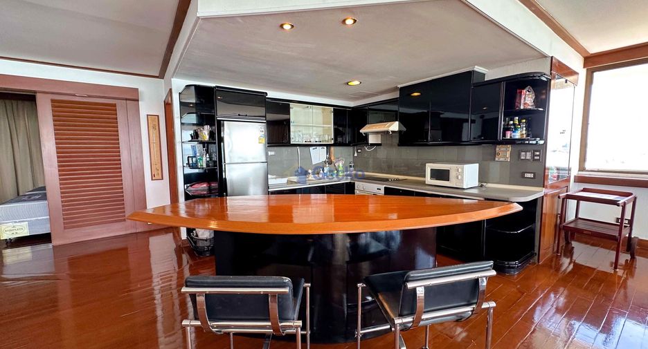 For rent 2 bedrooms condo in Bang Lamung, Chonburi