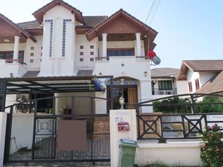 Casa en alquiler de 2 habitaciones en Bang Lamung, Chonburi