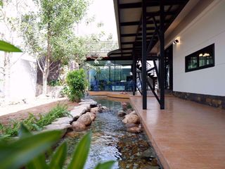 Casa en alquiler de 3 habitaciones en Bang Lamung, Chonburi