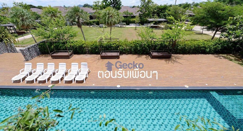 Casa en alquiler de 3 habitaciones en Bang Lamung, Chonburi