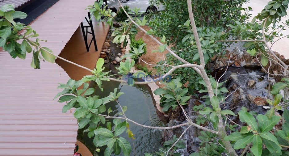 Casa en alquiler de 3 habitaciones en Bang Lamung, Chonburi