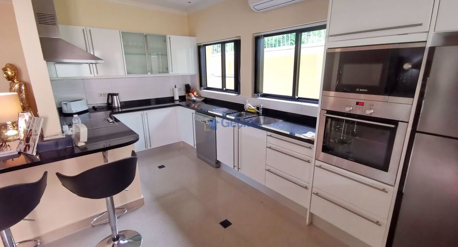 Haus zur Miete mit 3 Zimmer in Jomtien, Pattaya