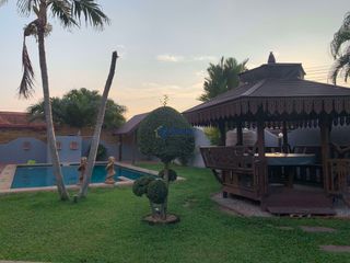 Casa en alquiler de 3 habitaciones en Bang Lamung, Chonburi