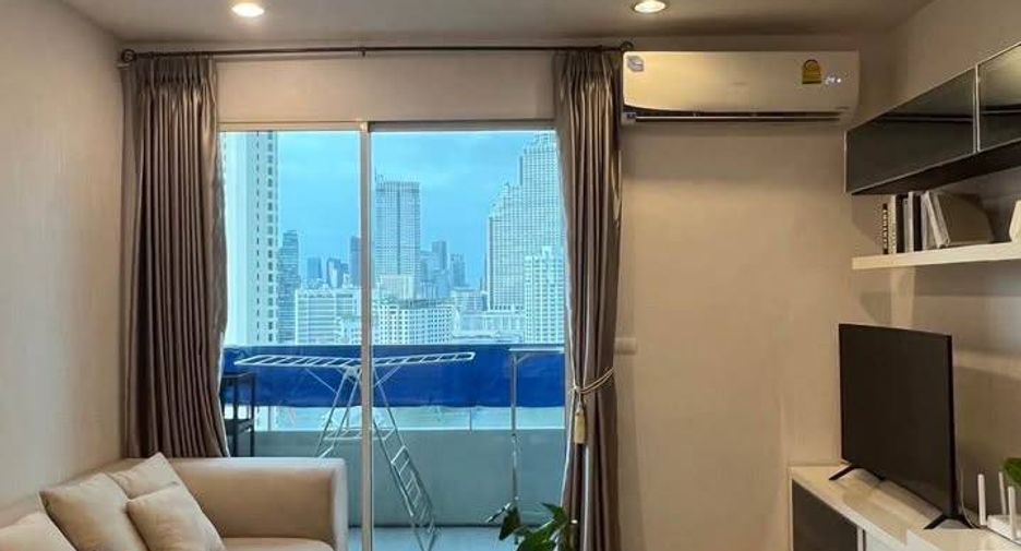 For rent 2 bedrooms condo in Khlong San, Bangkok