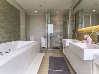 For rent 4 bedrooms condo in Bang Lamung, Chonburi