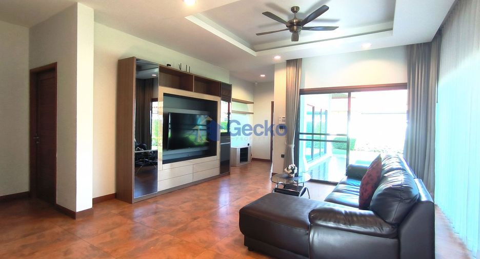Casa en alquiler de 3 habitaciones en Bang Lamung, Chonburi