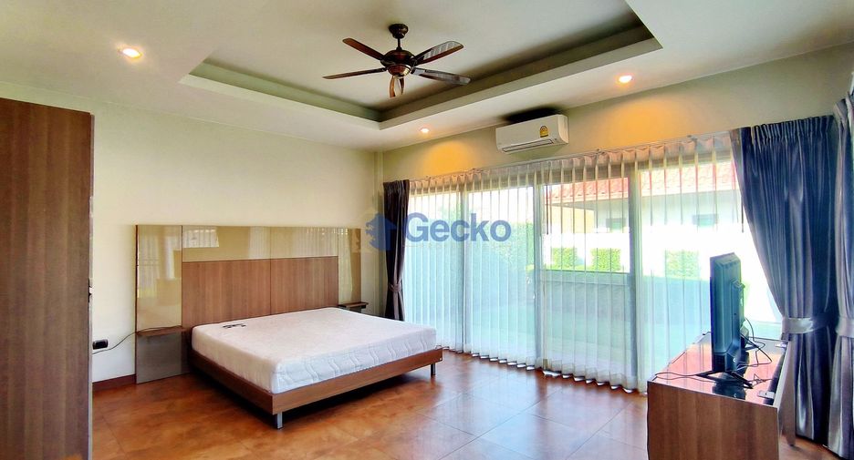 Casa en alquiler de 3 habitaciones en Bang Lamung, Chonburi