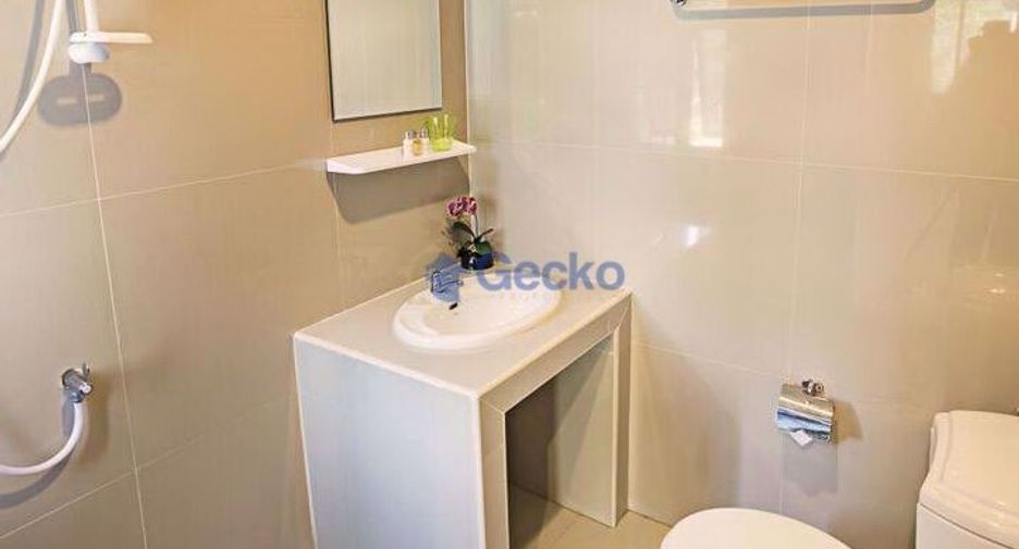 Casa en alquiler y en venta de 4 habitaciones en Bang Lamung, Chonburi