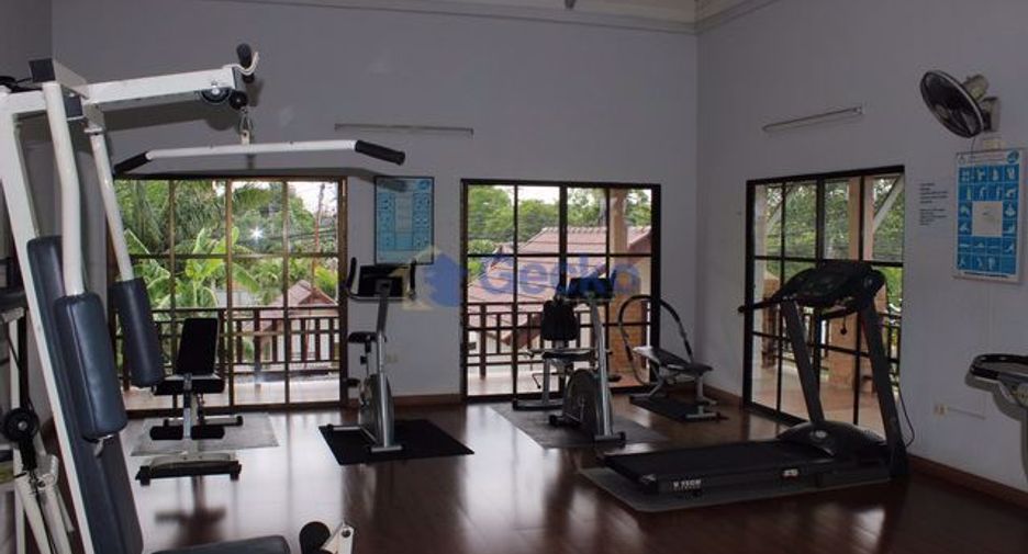 Casa en alquiler de 3 habitaciones en Bang Lamung, Chonburi