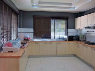 Casa en alquiler de 3 habitaciones en Bang Lamung, Chonburi