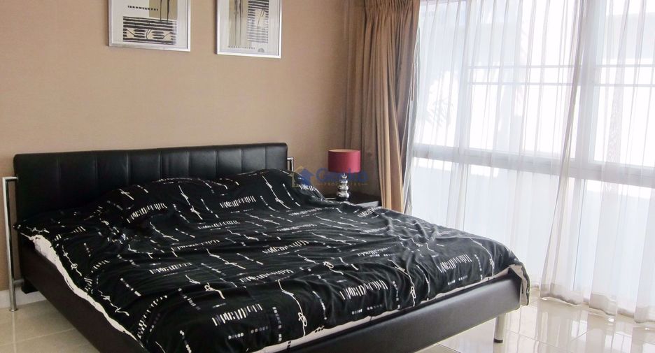 Casa en alquiler de 3 habitaciones en Bang Lamung, Chonburi
