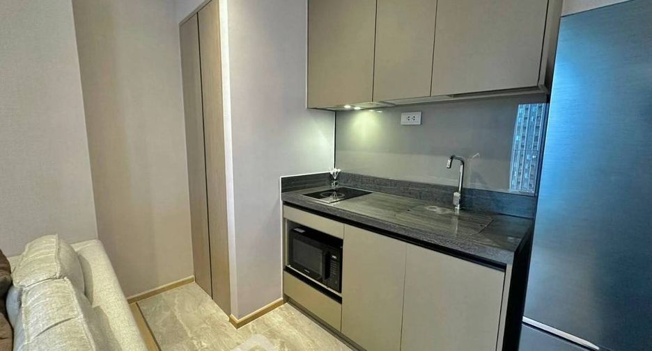 For rent 1 bed condo in Huai Khwang, Bangkok