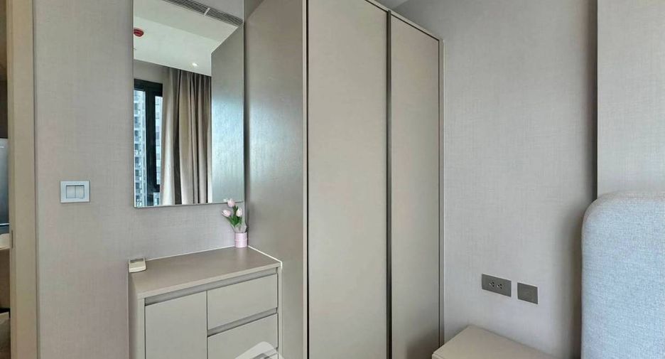 For rent 1 bed condo in Huai Khwang, Bangkok