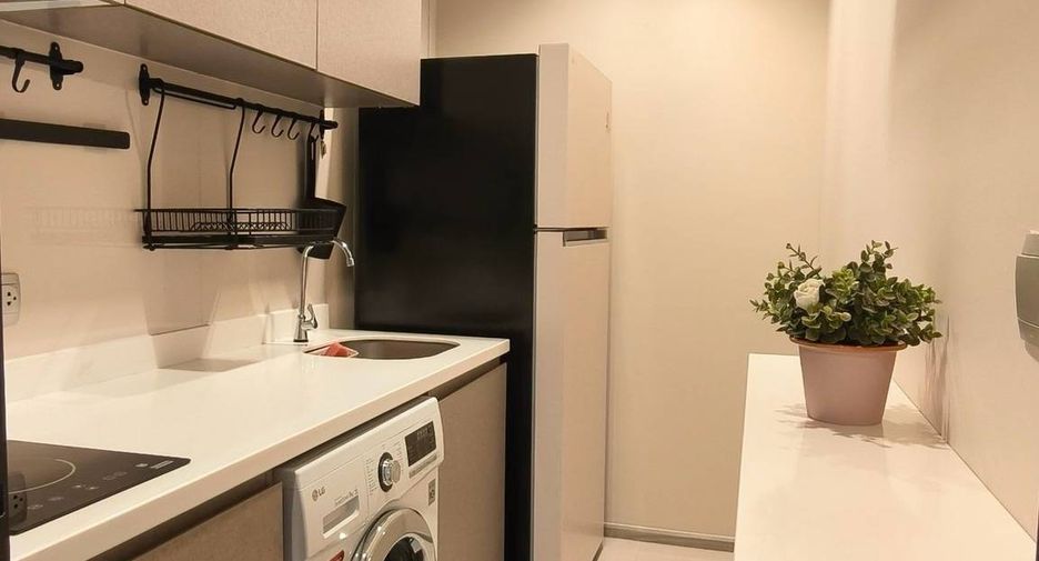 For rent 1 bed condo in Huai Khwang, Bangkok