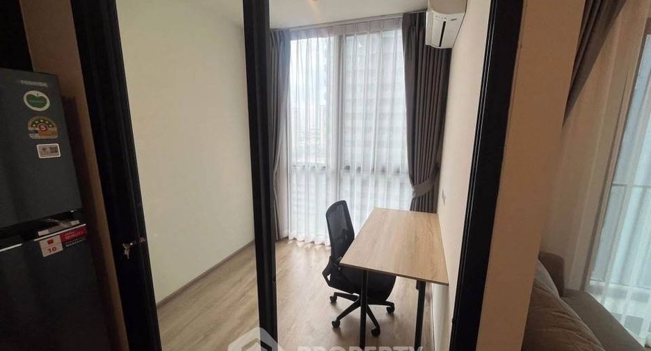 For rent 2 bedrooms condo in Huai Khwang, Bangkok