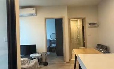 For rent 2 bedrooms condo in Huai Khwang, Bangkok