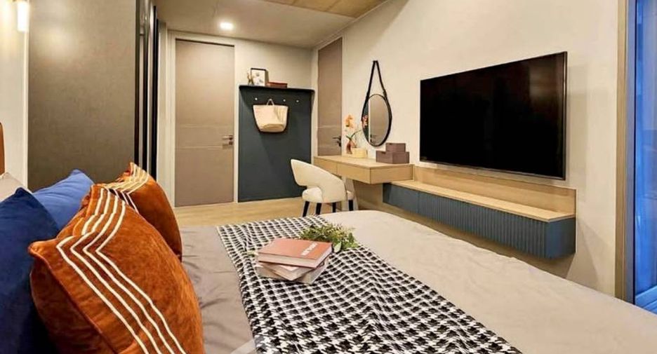 For rent 2 bedrooms condo in Watthana, Bangkok