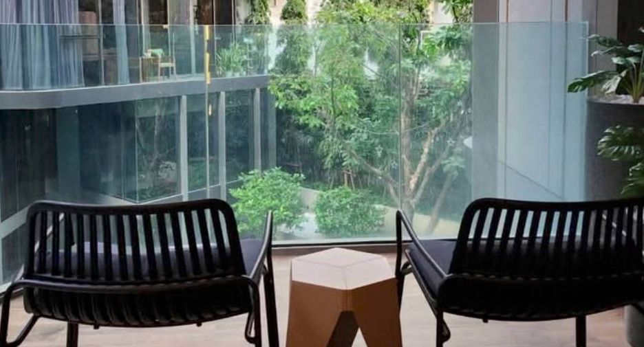 For rent 2 bedrooms condo in Watthana, Bangkok