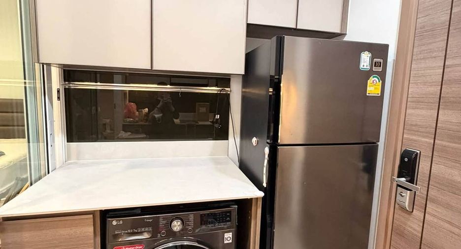 For rent 1 bed condo in Phaya Thai, Bangkok