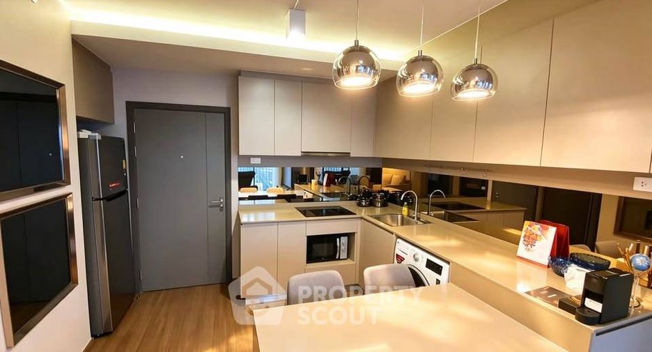 For rent 2 bedrooms condo in Phra Khanong, Bangkok