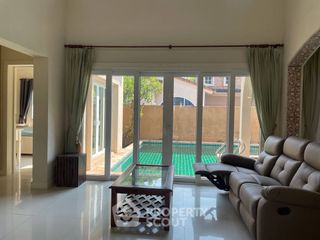 Casa en alquiler de 3 habitaciones en Bang Lamung, Chonburi