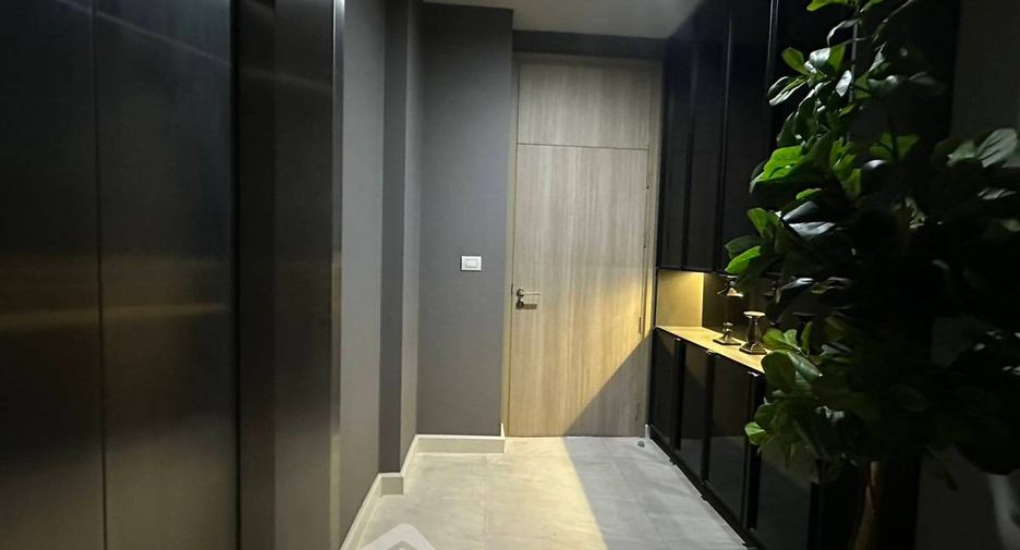 For rent 1 bed condo in Pathum Wan, Bangkok