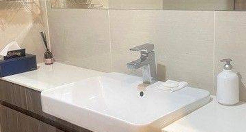 For rent 2 bedrooms condo in Bang Na, Bangkok