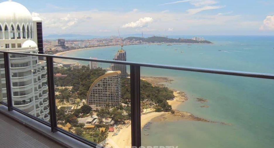 For rent 3 bedrooms condo in Bang Lamung, Chonburi