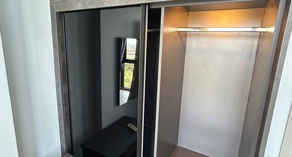 For rent 2 bedrooms condo in Chatuchak, Bangkok