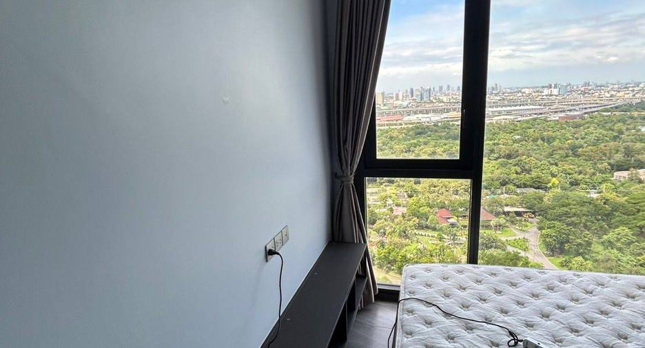 For rent 2 bedrooms condo in Chatuchak, Bangkok