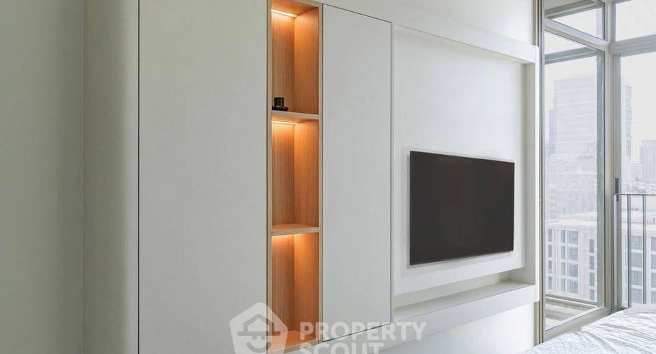 For rent 2 bedrooms condo in Watthana, Bangkok