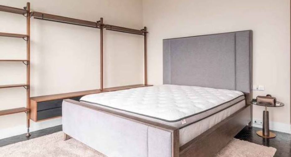 For rent 2 bedrooms condo in Sathon, Bangkok