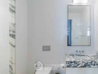 For rent 2 bedrooms condo in Sathon, Bangkok