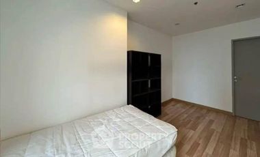For rent 2 bedrooms condo in Phra Khanong, Bangkok