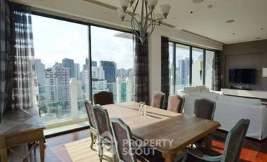 For rent 3 bedrooms condo in Watthana, Bangkok