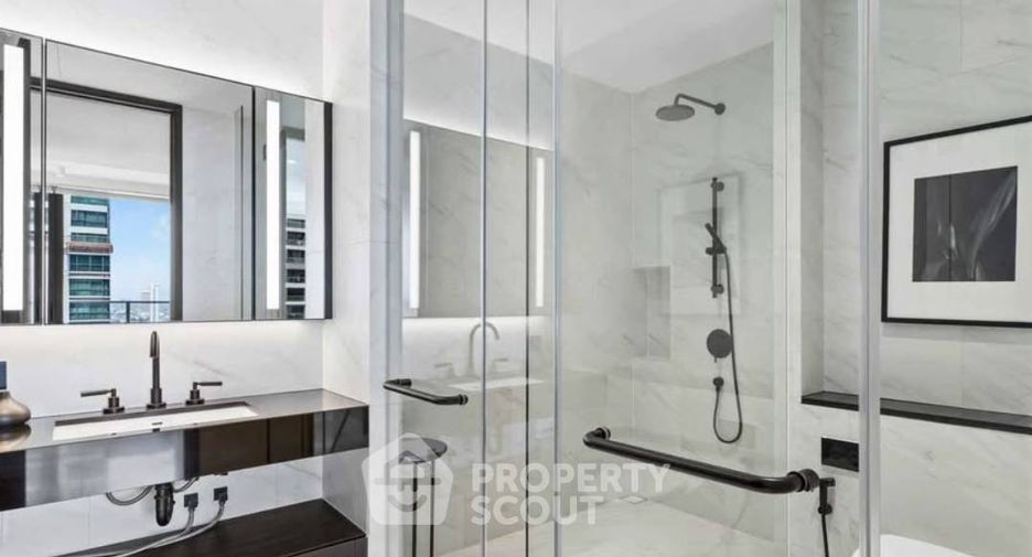 For rent 2 bedrooms condo in Sathon, Bangkok