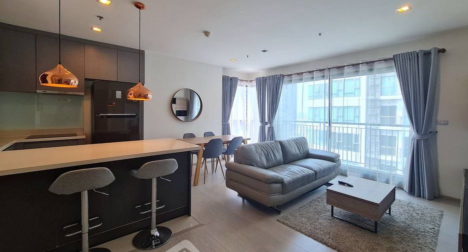 For rent 2 bedrooms condo in Khlong Toei, Bangkok