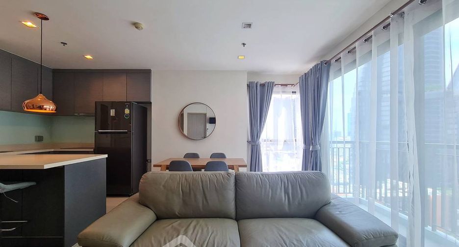 For rent 2 bedrooms condo in Khlong Toei, Bangkok