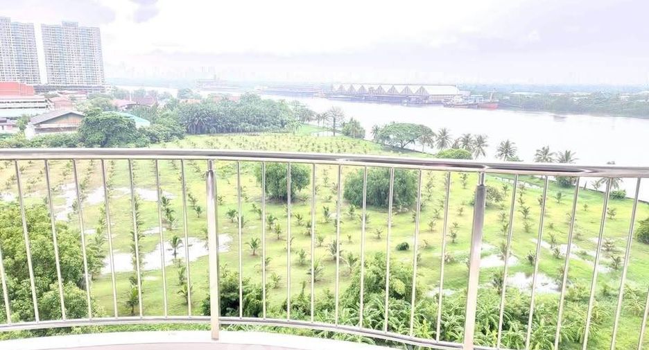 For rent 3 bedrooms condo in Yan Nawa, Bangkok