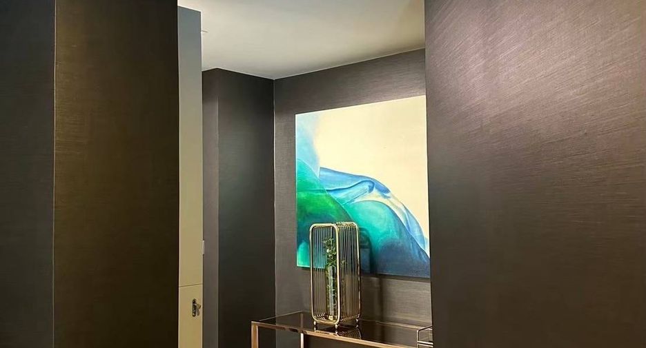 For rent 3 bedrooms condo in Watthana, Bangkok