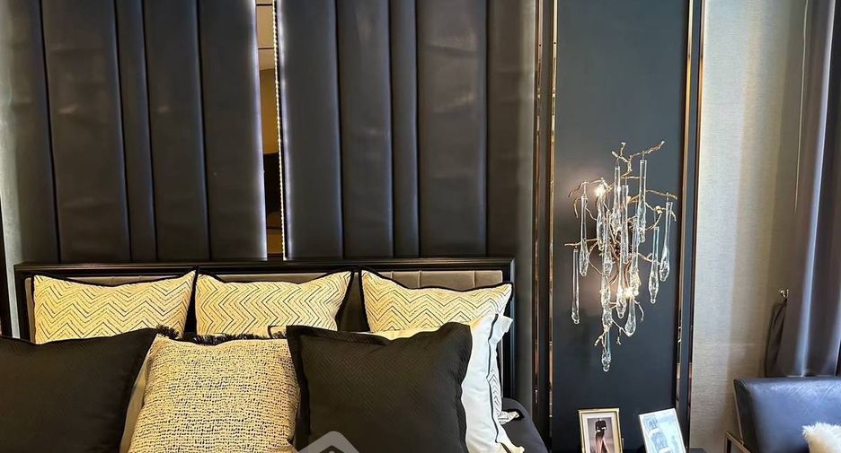 For rent 3 bedrooms condo in Watthana, Bangkok