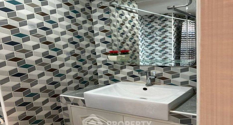 For rent 2 bedrooms condo in Si Racha, Chonburi