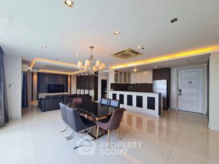 For rent 3 bedrooms condo in Bang Kapi, Bangkok