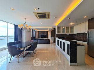 For rent 3 bedrooms condo in Bang Kapi, Bangkok