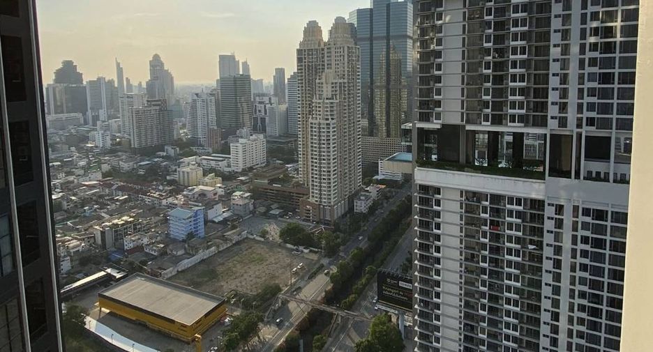 For rent 1 bed condo in Sathon, Bangkok