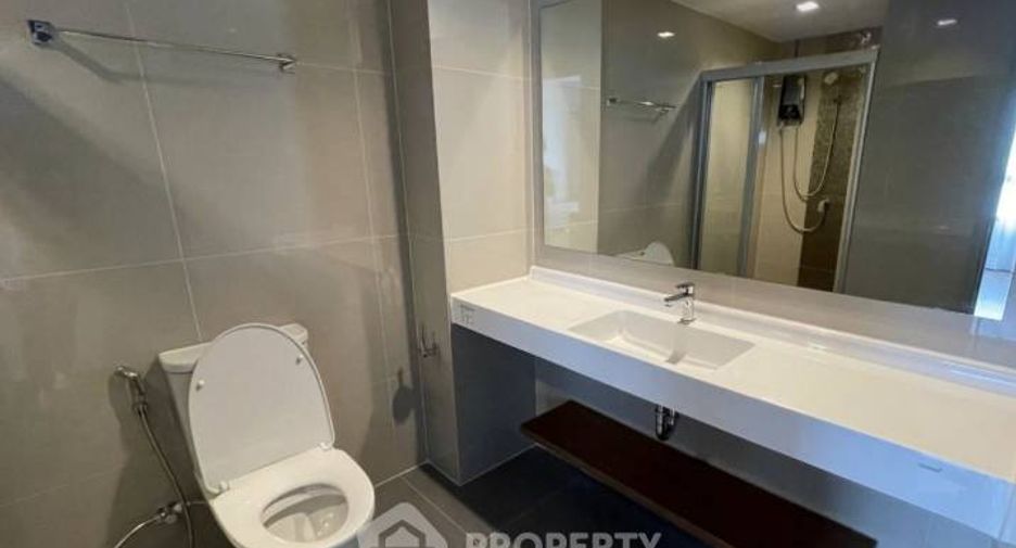 Wohnung zur Miete mit 2 Zimmer in Phra Khanong, Bangkok