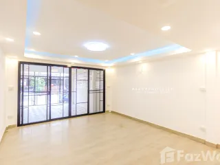 For sale 2 bedrooms townhouse in Lat Phrao, Bangkok