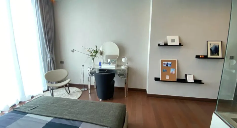 Condo en alquiler de 2 habitaciones en Khlong Toei, Bangkok