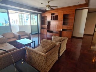 ให้เช่า 4 ห้องนอน คอนโด ใน วัฒนา, กรุงเทพฯ